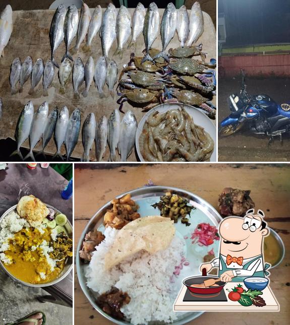 Chicken curry at Rabha Hotel ৰাভা হোটেল