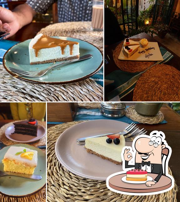 Cheesecake at Borma Cafe