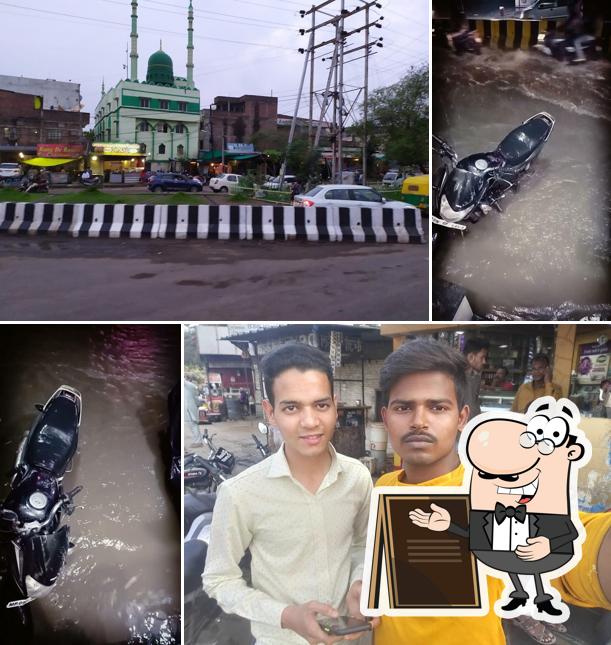 The exterior of Dilli Darbar