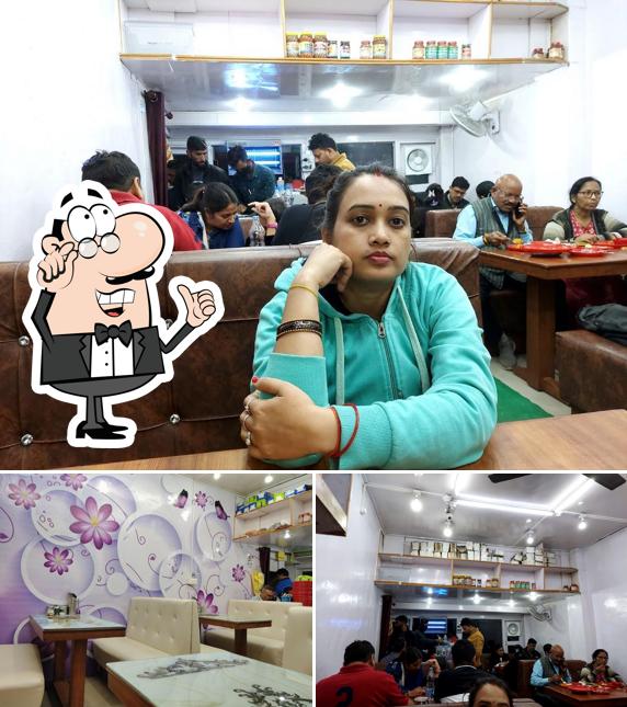 The interior of Himalaya Dhaba