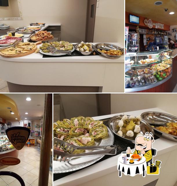 Cibo al Bar Del Bivio