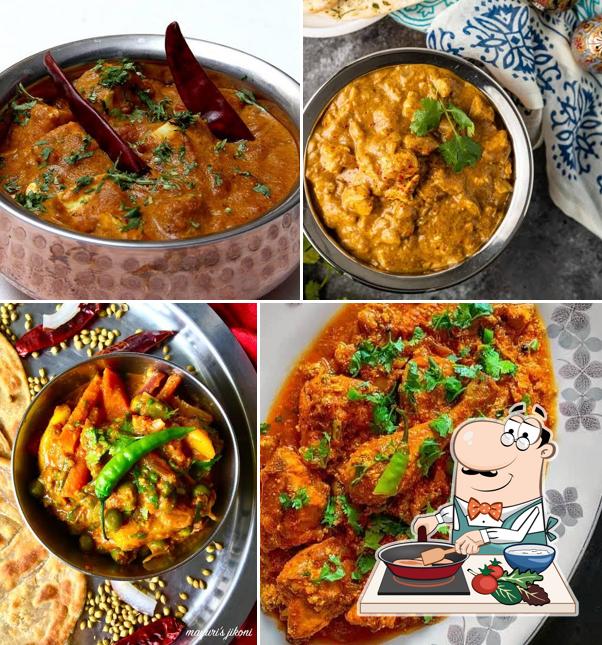 Chicken curry at FOODIES FOOD HUT