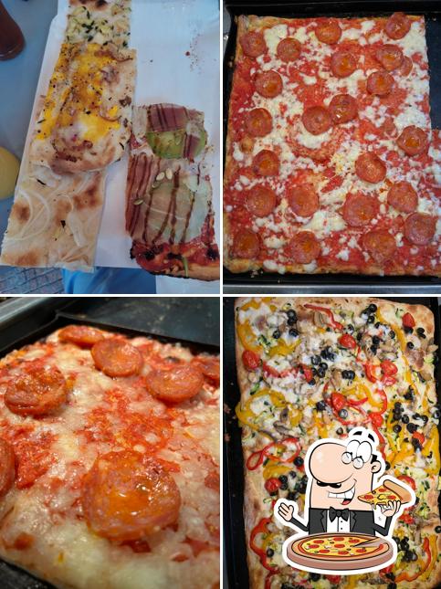 Scegli una pizza a Pizza In di Moroni Lorella & Mengoni Graziano