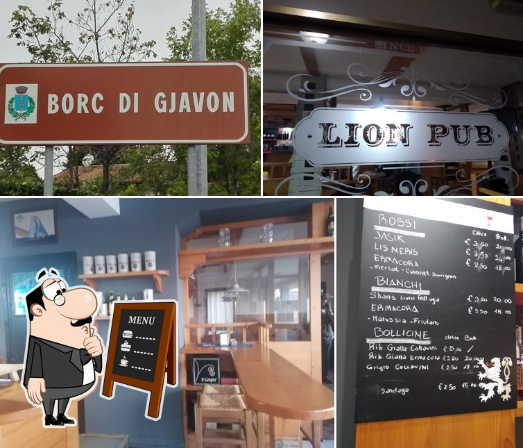 Leggi le specialità del giorno sulla lavagna