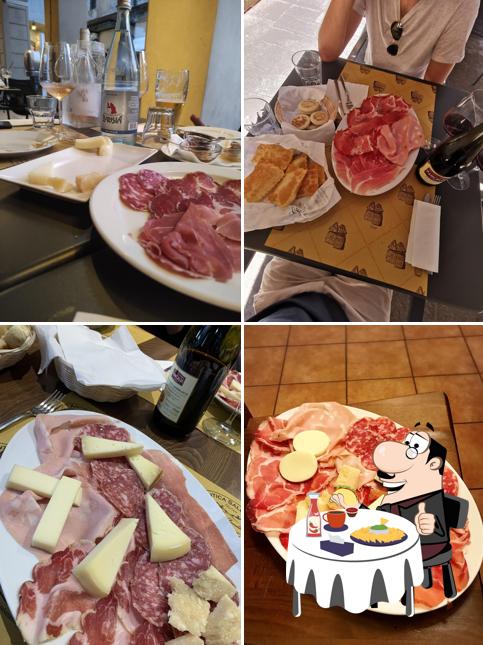 Piatto di formaggi al Antica Salumeria Giorgio Pancaldi