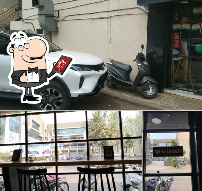 Check out how Cafe 8154 looks outside