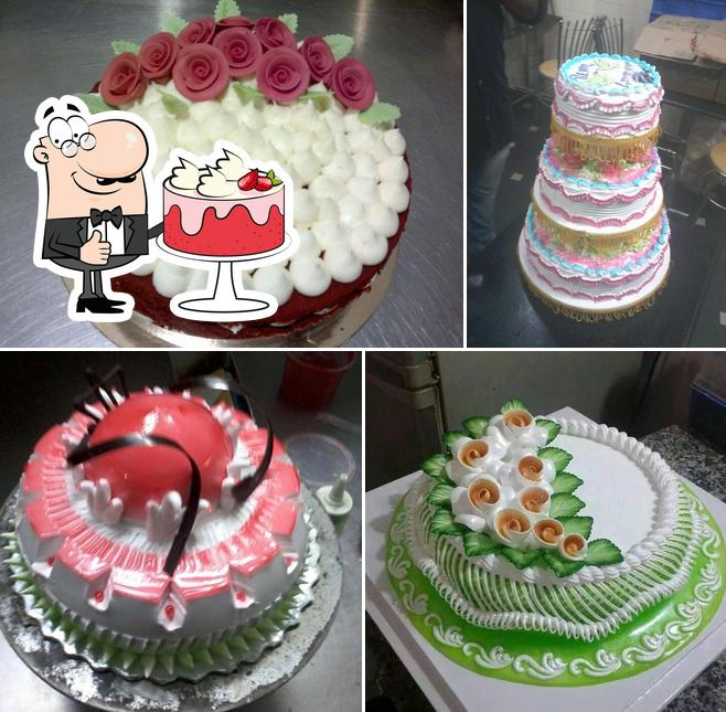 See this picture of Honest Bakery, Nilambur