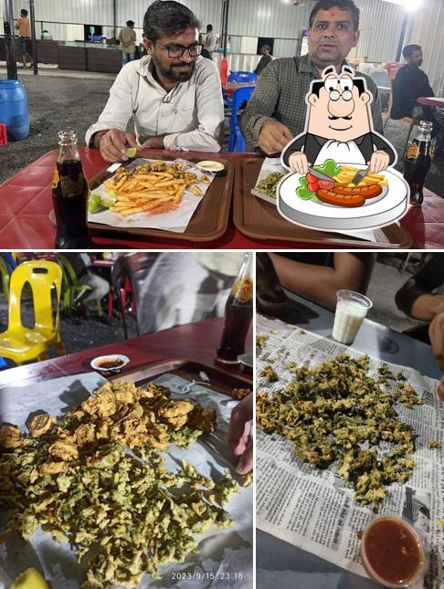 Meals at Mahakali Bhajiya House
