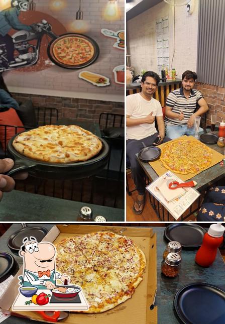 Paella at New New york pizzeria _ best pizza restaurant in indrapuram