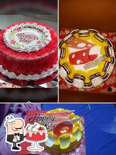 Red velvet cake at Shree Naresh Baker's