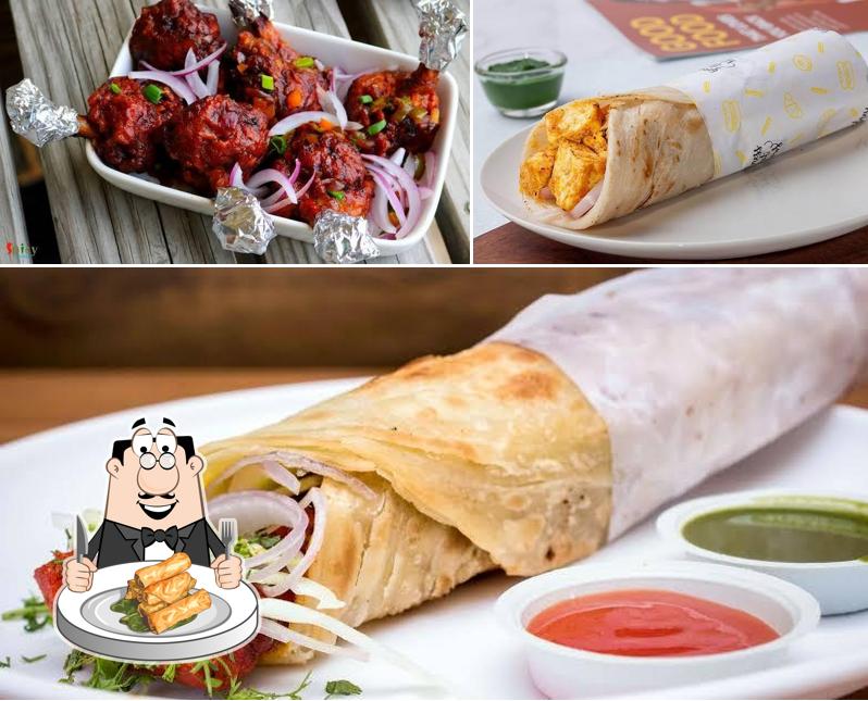 Spring rolls at Choupati center