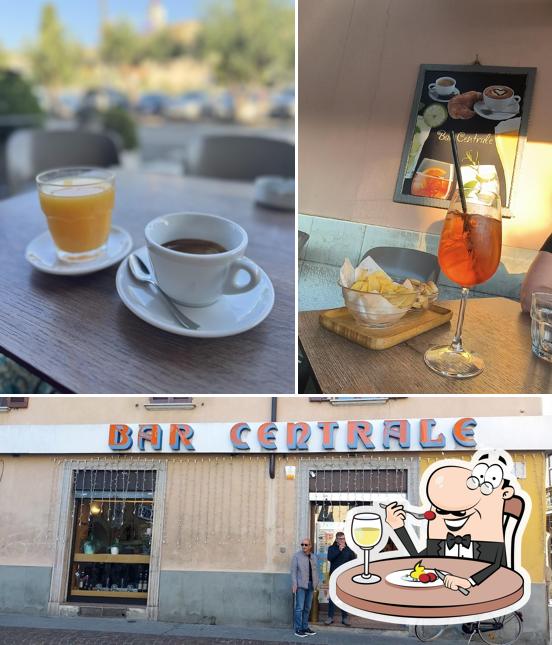 Tra le diverse cose da Lounge Cafe` Bar Centrale si possono trovare la cibo e esterno