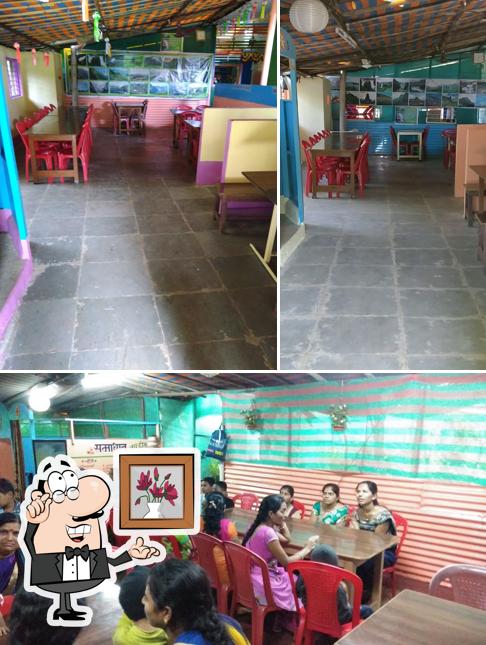 The interior of HOTEL SAMADHAN
