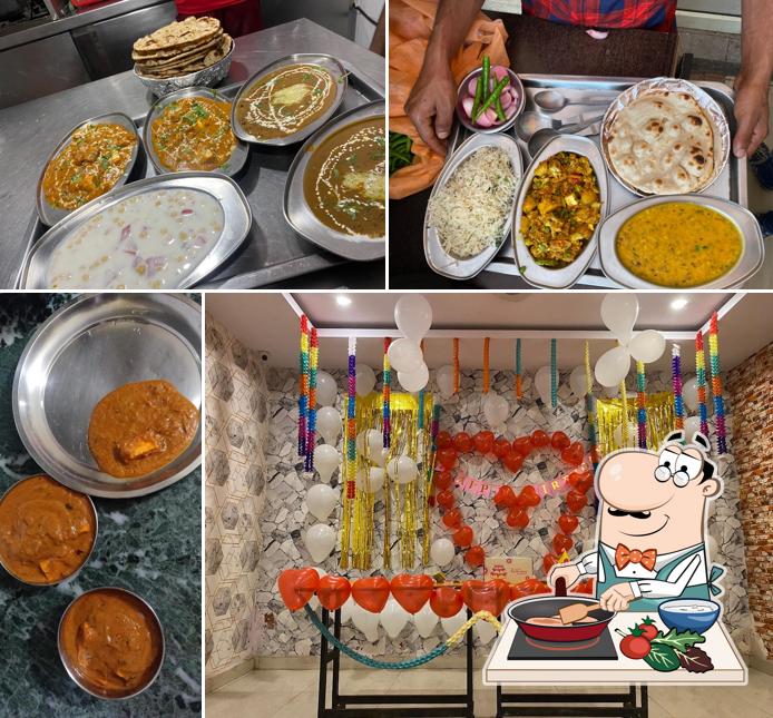 Chicken curry at New Vaishno Dhaba