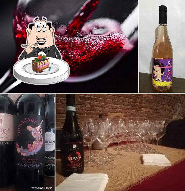 Torta al cioccolato al Enoteca Cantinetta Mavà