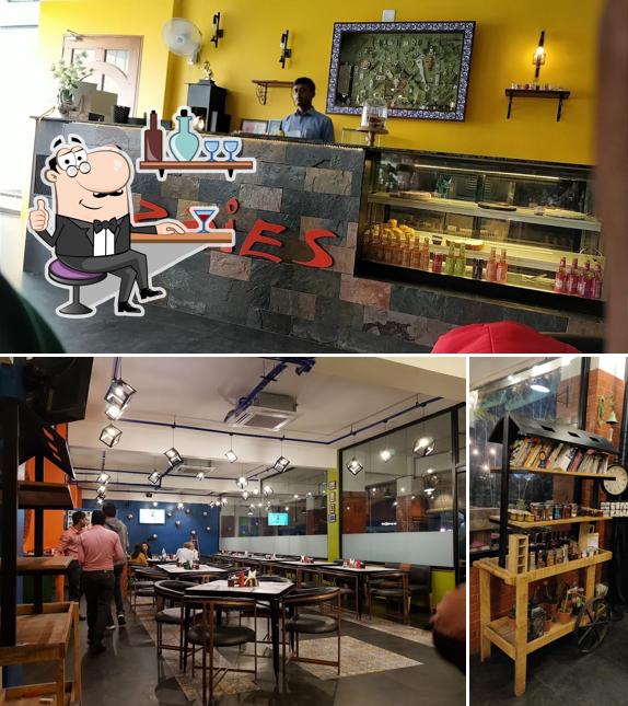 Check out how Fozzie's looks inside