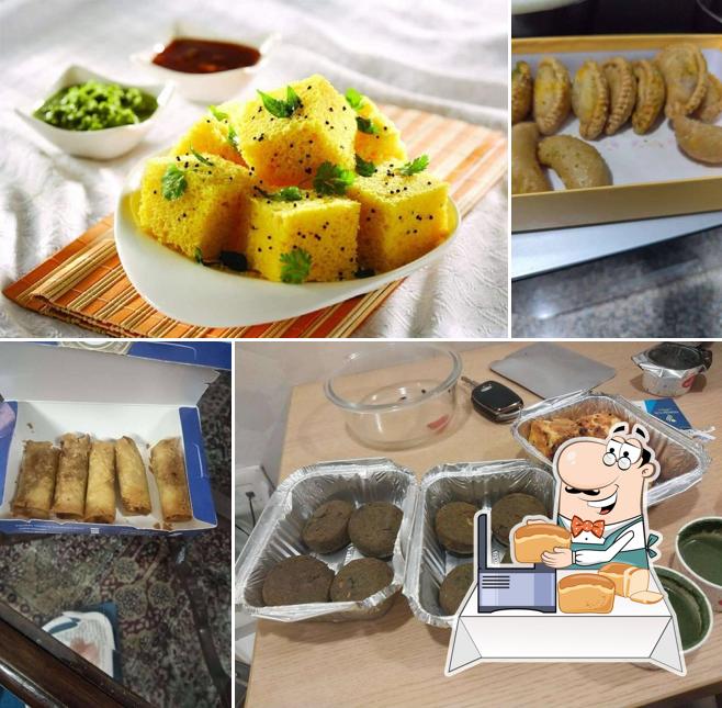 Garlic bread at Haldiram's