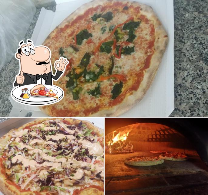 Ordina tra le svariate varianti di pizza