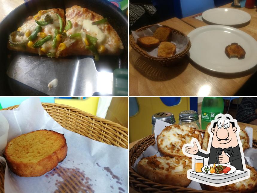 Food at Cheesiano Pizza, Wakad