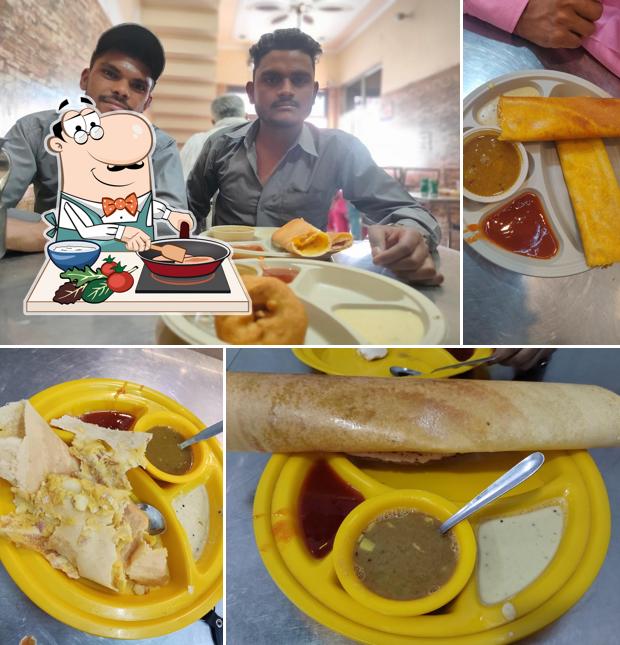 Chicken curry at Gupta Dosa