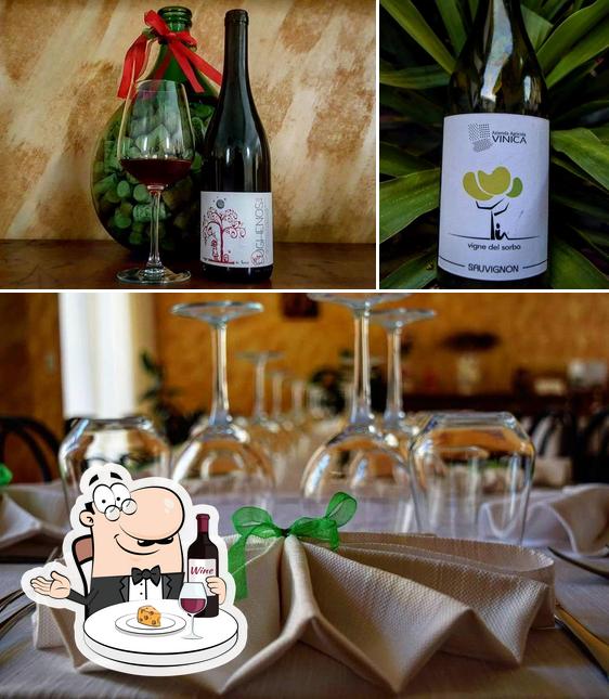 È gradevole bersi un bicchiere di vino a L'Antica Corte Sulmona