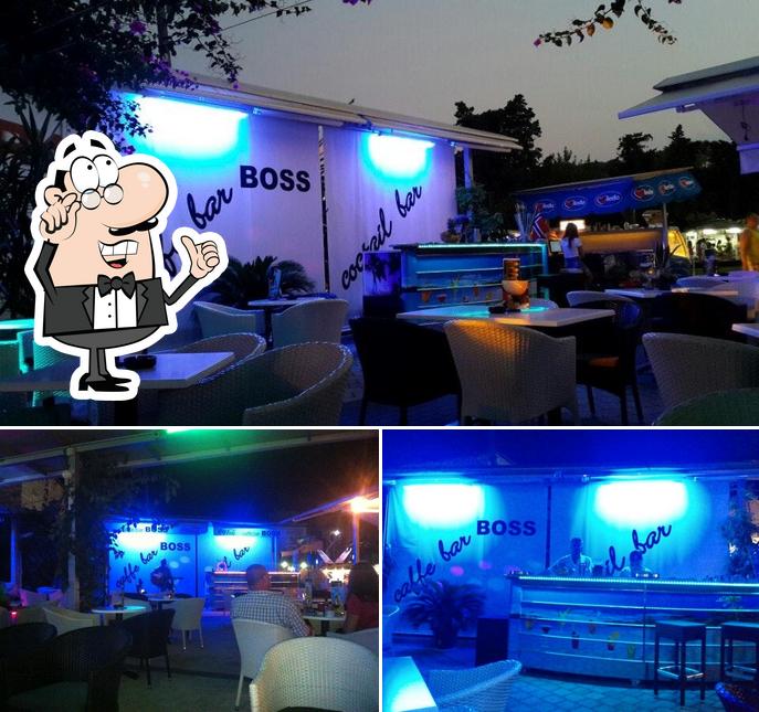 Dai un'occhiata agli interni di Caffe Bar Boss