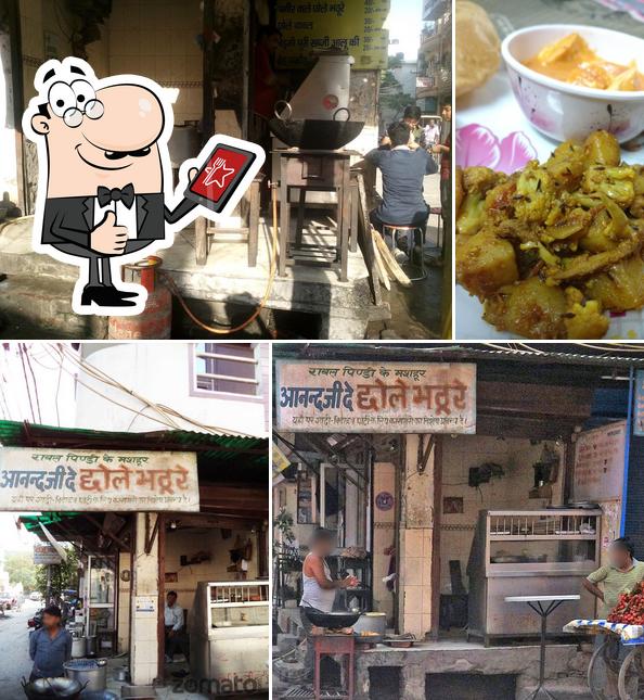 Here's an image of Anand Ji de Chole Bhature
