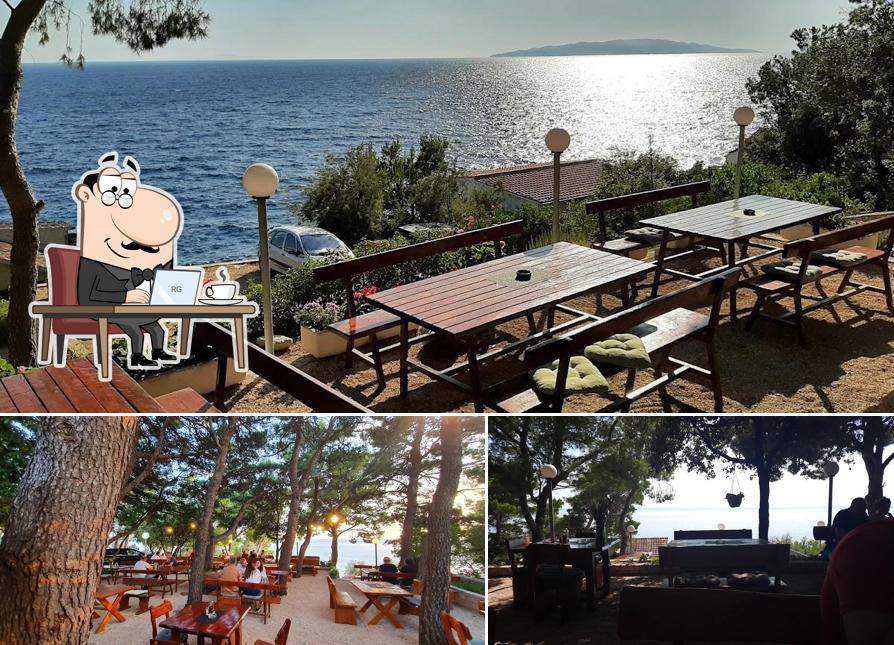 Siediti a un tavolo di Braenović restaurant