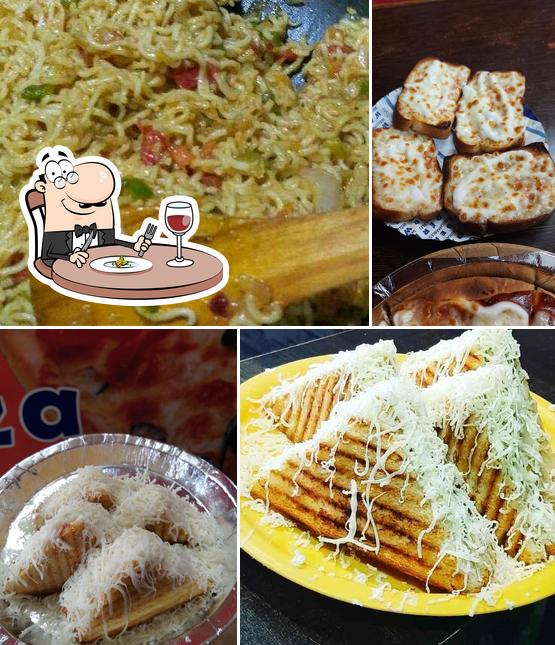Food at Pizza Grab