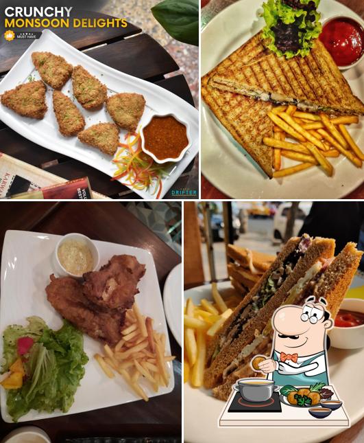 Falafel at Café Drifter