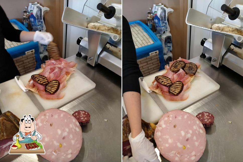 Scegli i piatti di carne a Trattoria Bey Bar