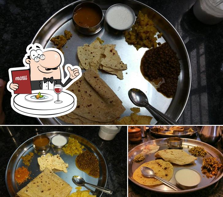 Meals at Bandu Gore bhojanalaya