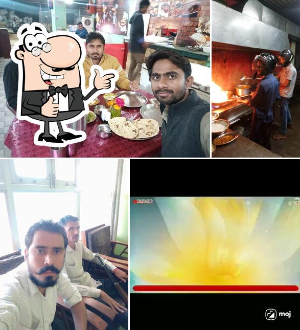 Bundeli Dhaba car booking