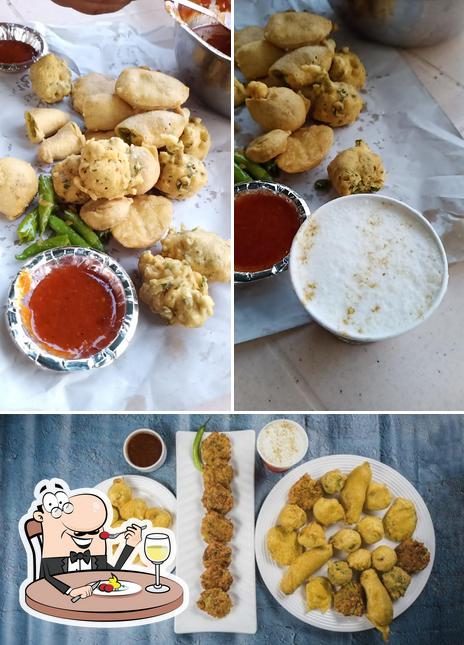 Food at Mayur Bhajiya