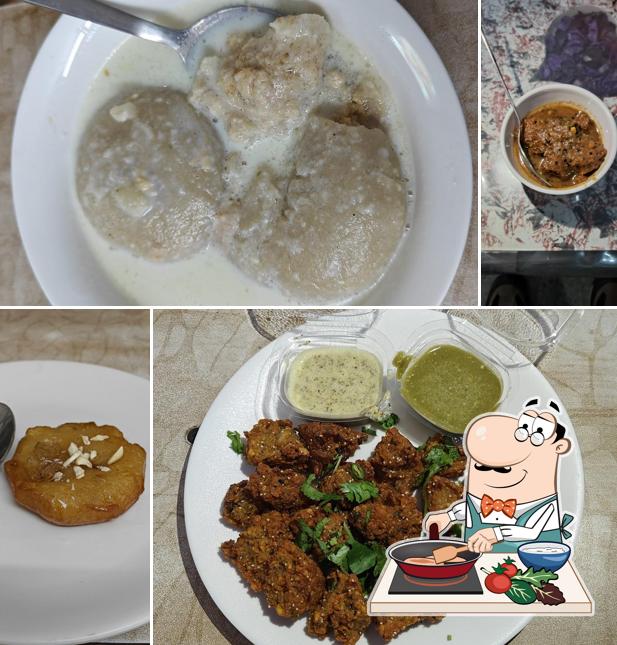 Chicken curry at Theth Bihari Chhedi Bhai Restaurant