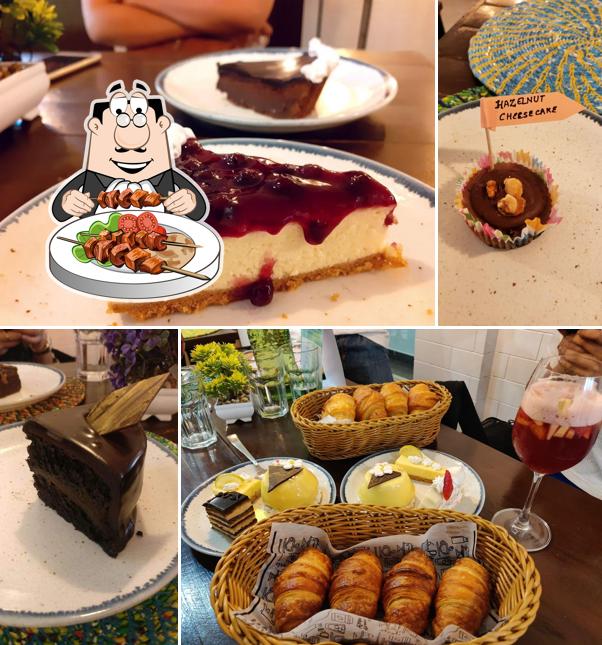 Cheesecake, chocolate cake and spring rolls at Dessertz and more