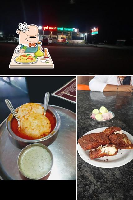 Durga bhavani macchhi khanawal, bhigwan, pune-solapur express way is distinguished by food and exterior