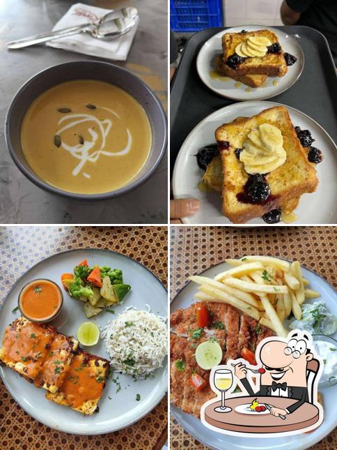 Food at Kraft Retail Dining