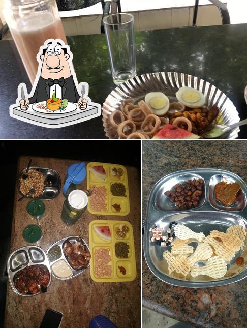 Food at Poonsolai Club bar பூஞ்சோலை கிளப் பார்