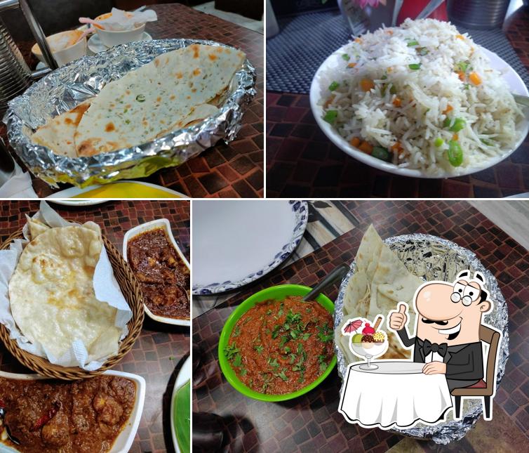 ARUNAI TN25 BIRIYANI provides a variety of sweet dishes