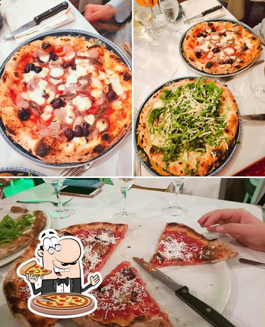 Prenditi una pizza a La Piazzetta - Ristorante pizzeria