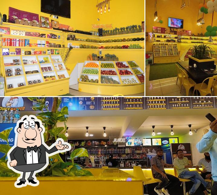 Check out how Juice Master looks inside