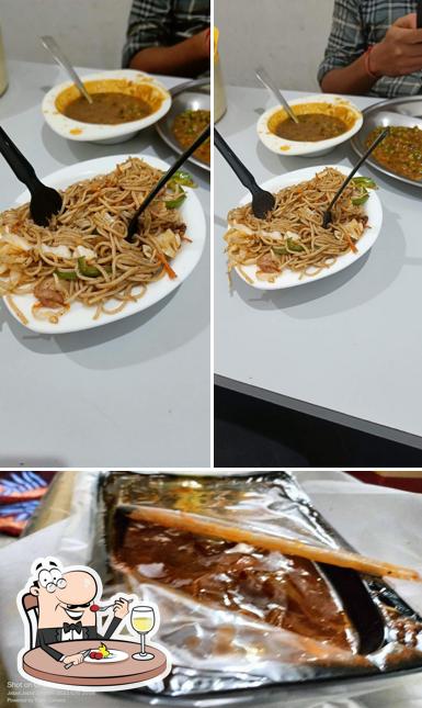 Food at CHILL & GRILLS