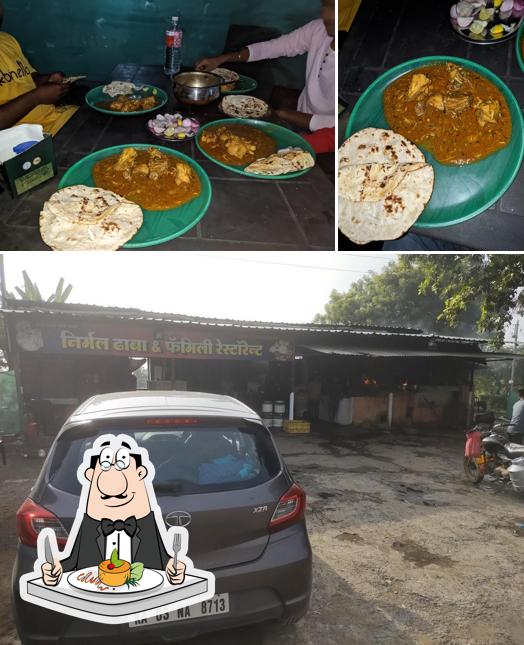 The photo of Jes Mes Dhabha’s food and exterior