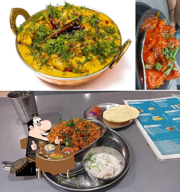 Food at Hotel Mahesh