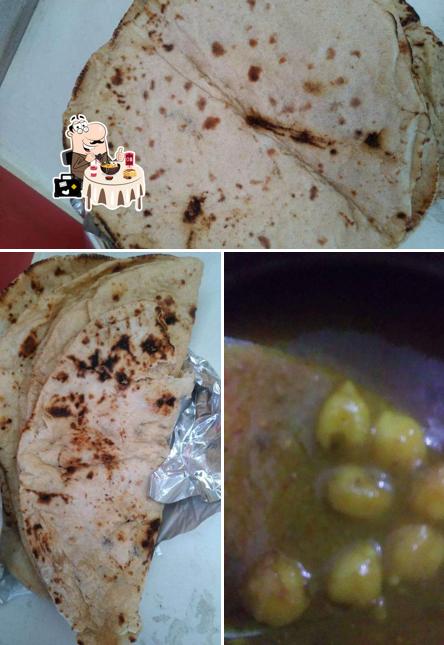 Food at Ganga Sudh Bhojnalya