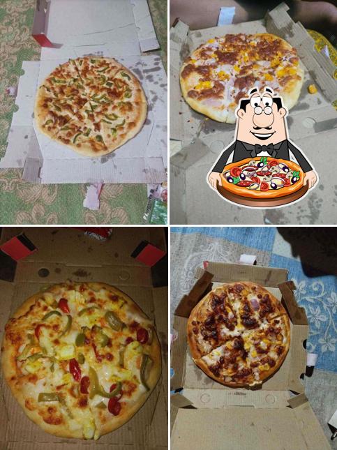 Get pizza at LA'Pizza Club