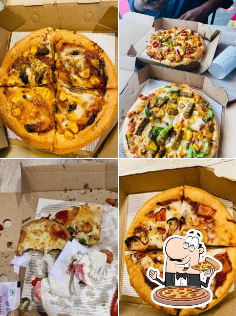 Get pizza at Pizza Hut Khajaguda, Hyderabad