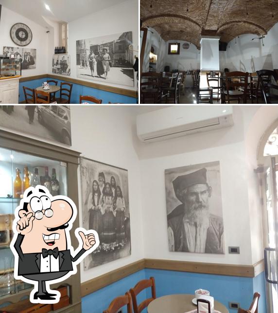 Dai un'occhiata agli interni di Bar Ciullu Dal 1986