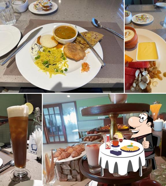 Cheese plate at Lemon Tree Hotel, Rajkot